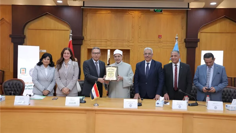 تعاون بين جامعة الأزهر والبنك الأهلي لتدريب الطلاب وتأهيل الخريجين.. تفاصيل