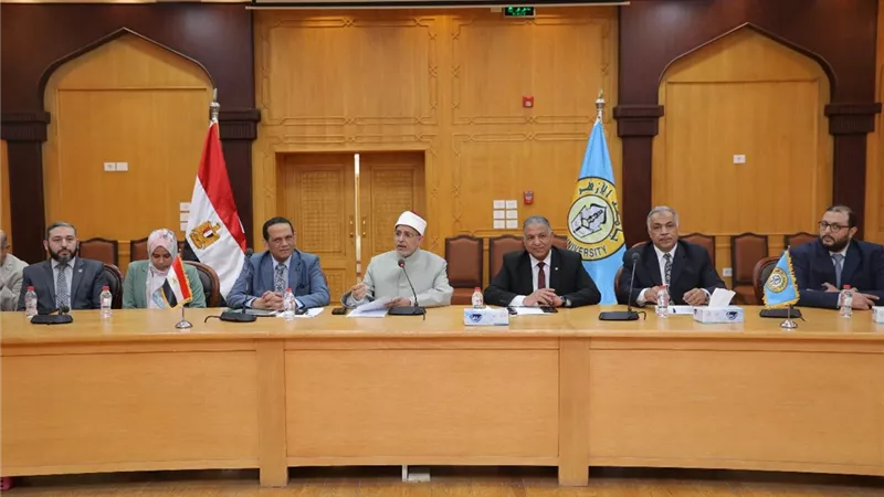 مجلس التعليم بجامعة الأزهر يتابع الامتحانات ويؤكد الالتزام بالميثاق الأخلاقي