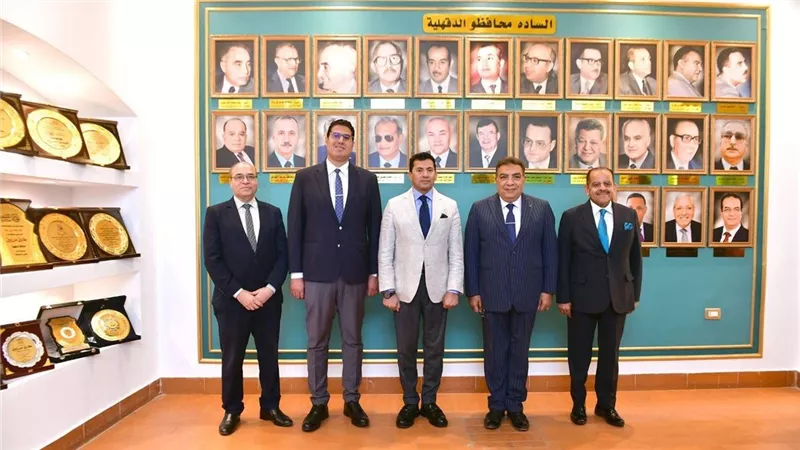 محافظ الدقهلية ووزير الشباب في لقاء مفتوح مع الكيانات الشبابية بالمحافظة |صور