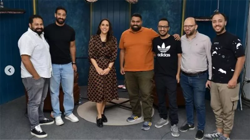 الأقرب لقلبي .. فاطمة مصطفي تودع برنامج  الراديو بيضحك 