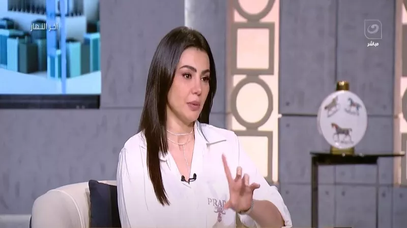 دينا فؤاد تكشف عن دروس الحياة والأزمات : 
