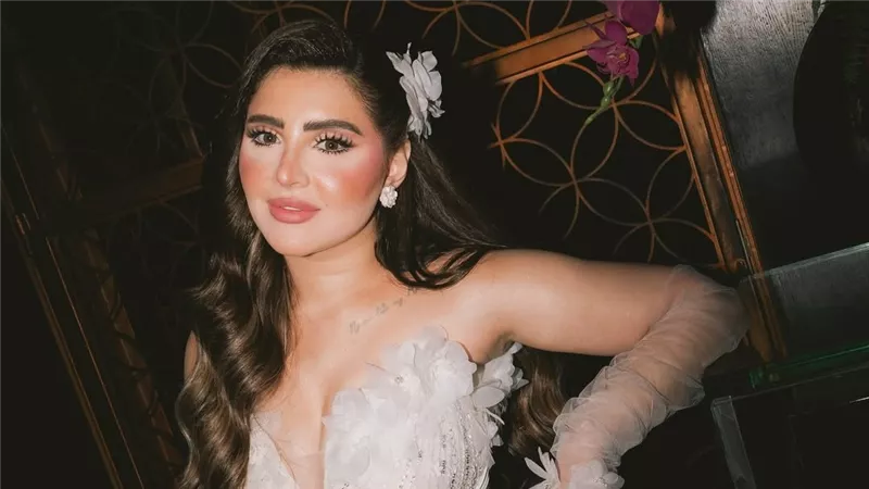 محاكمة يارا تامر زوجة مطرب مسلم بتهمة سب بلوجر شهيرة 