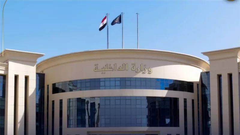 برامج مقلدة.. مباحث المصنفات الفنية تلاحق القنوات المشبوهة في الجيزة 