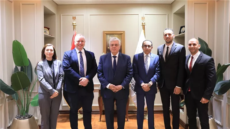وزير التعليم العالي يؤكد أهمية تعزيز التعاون مع الجامعات البريطانية المرموقة