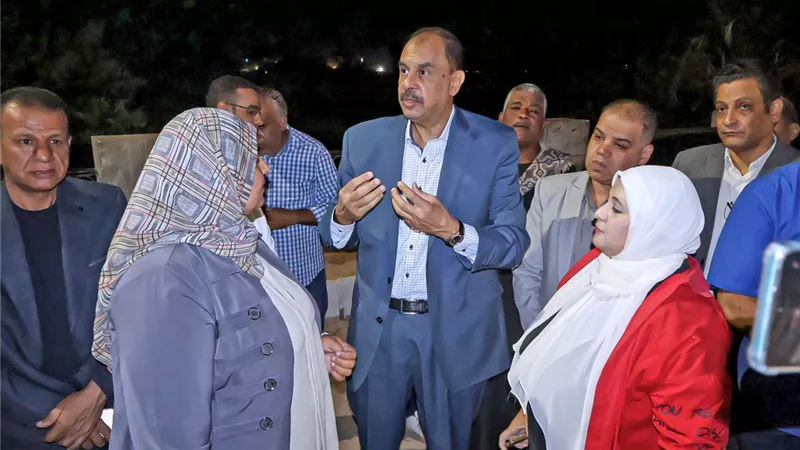 محافظ سوهاج يفتتح ميدان سيتي بعد تطويره ويتفقد مشروعات التجميل بالمدينة (صور)