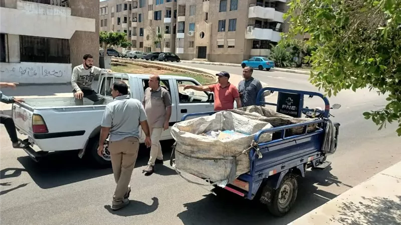 الشروق تواجه النباشين لحماية البيئة والصحة العامة                        