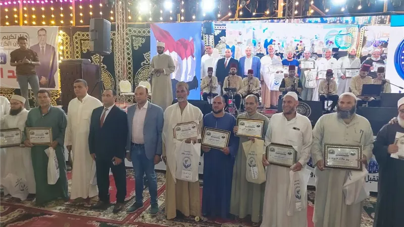 تكريم 500 محفظ للقرآن وتجهيز 25 عروسة بمركز الواسطى في بنى سويف