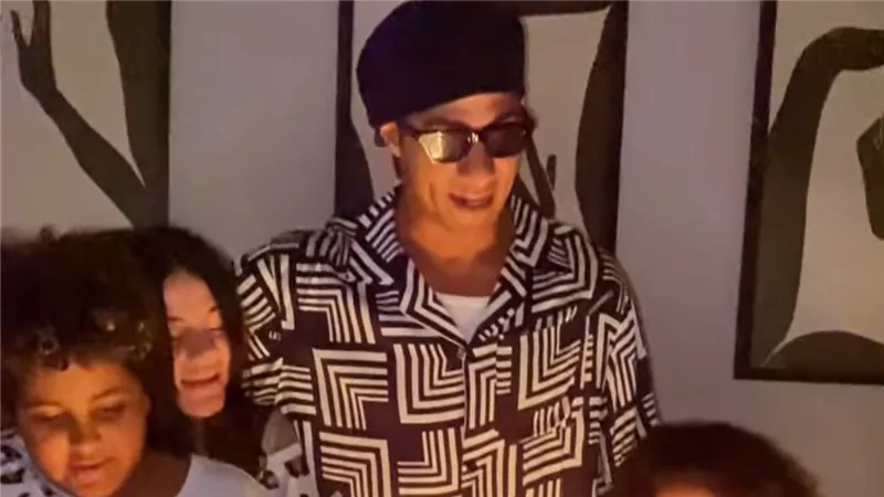 محمد رمضان يشارك جمهوره لحظات خاصة من عيد ميلاده     