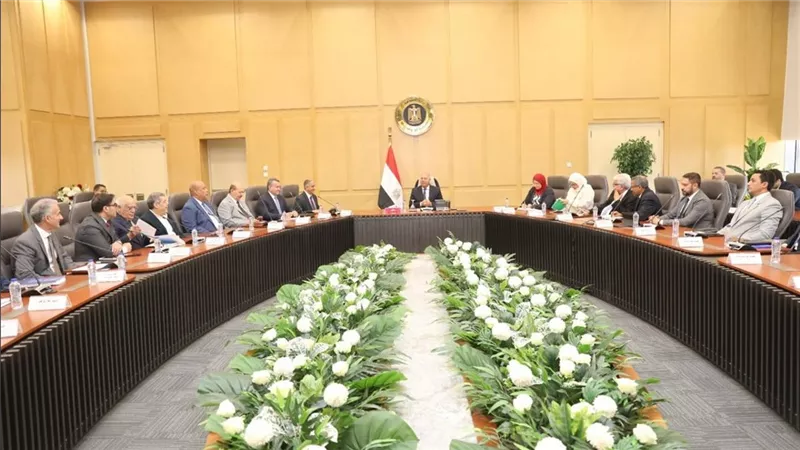 اتحاد الصناعات: الدولة تبذل جهود كبيرة لتعميق صناعة حديد التسليح محليًا
