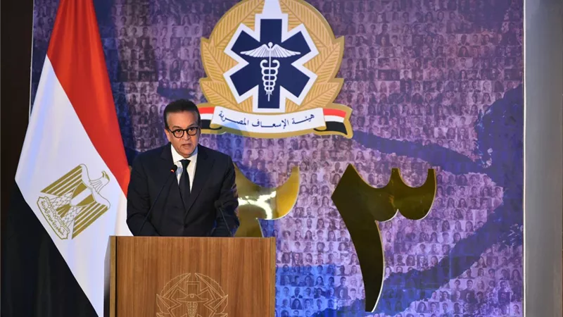 في احتفالية هيئة الاسعاف..وزير الصحة تقليل زمن الاستجابة لسيارة الاسعاف 