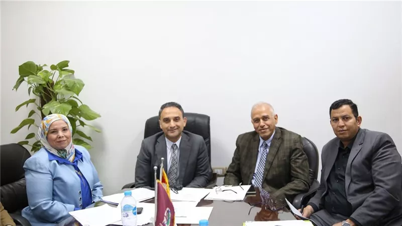 جامعة الفيوم: استمرار فعاليات مشروع التنور المجتمعي واجتماع المنسقين الدوري