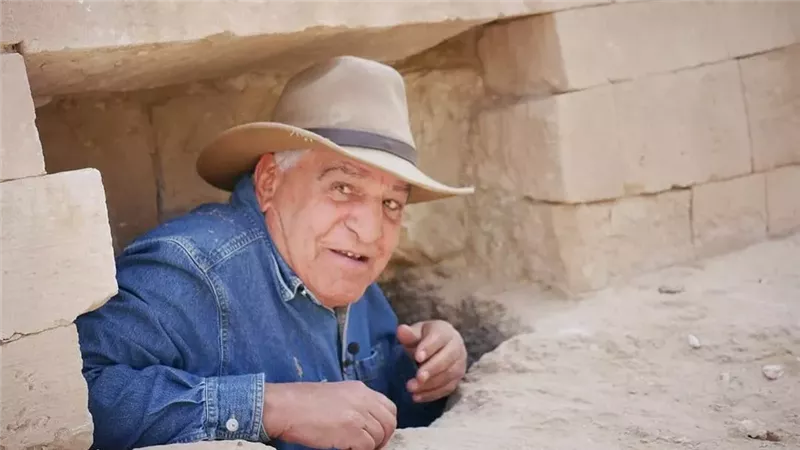 زاهي حواس: «بتشتم إسبوعيًا وبيتقال لي بتخبي الأدلة ولو مت هنكتشف الآثار» فيديو