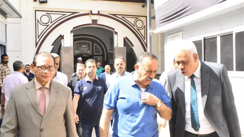محافظ أسيوط يتفقد مستشفى الرمد ويطمئن على المرضى والخدمات المقدمة لهم  