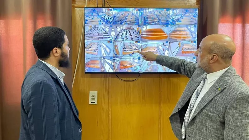 عمداء كليات الأزهر بأسيوط يتابعون سير الامتحانات ميدانيًا لضمان راحة الطلاب