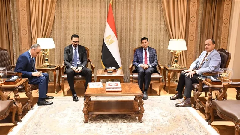 وزير الشباب والرياضة يبحث تدعيم التايكوندو والاستعداد للأولمبياد