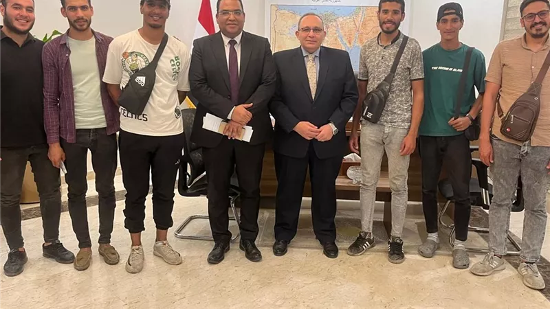 «بعد تداول فيديو عامل السعودية»... الدولة المصرية تستعيد حقوق 11 عاملًا مصريًا