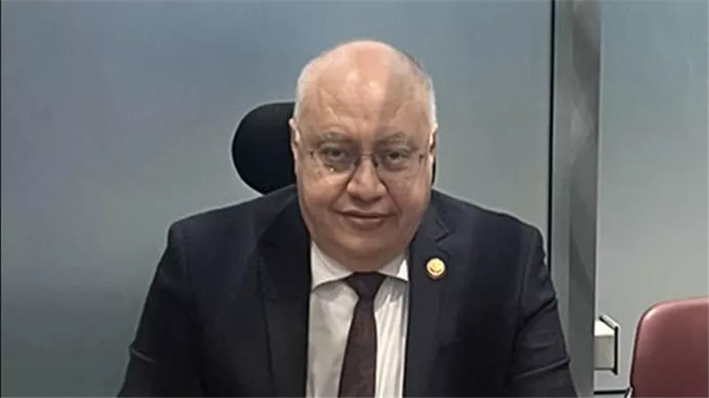 قرار جمهوري بمد خدمة الدكتور ماجد موسى مسعد مديرا لجمارك مطار القاهرة