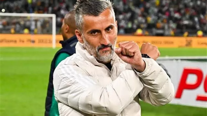 استمرار النحاس ورحيل يانكون .. الأهلي يعلن رسميا التعاقد مع ريفيرو 