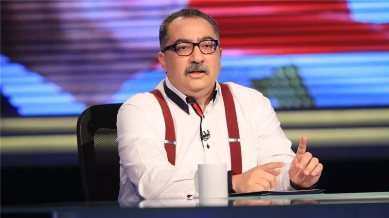 إبراهيم عيسى : 