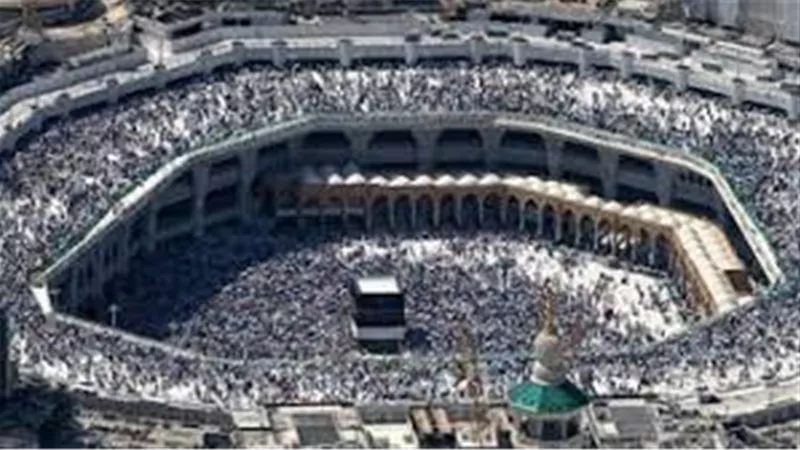 السعودية تُطلق أضخم خطة طوارئ صحية: 11 طائرة إسعاف و900 سيارة إسعاف و7500 مسعف