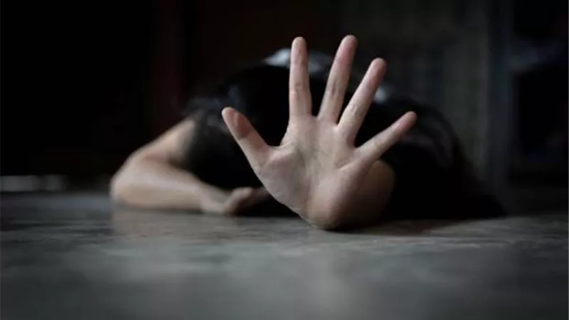 القصة الكاملة لاغتصاب تيك توكر أكتوبر: دق بابها ثم قيدها واعتدى عليها