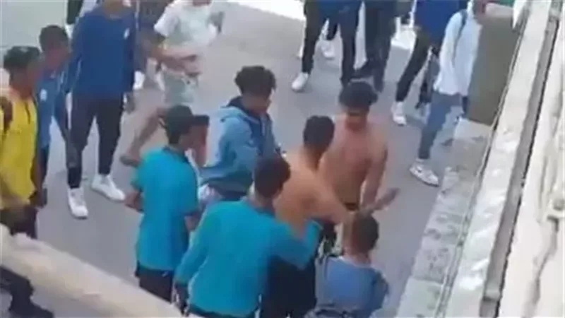 خناقة جوة المدرسة.. إصابة طالب أثناء امتحانات الدبلومات الفنية بالفيوم