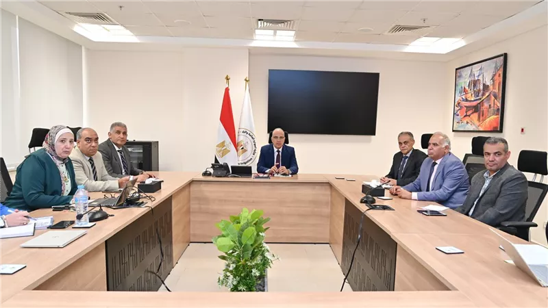 وزير الري يناقش مقترح مشروع إعادة تأهيل نظام الري في وادي النقرة