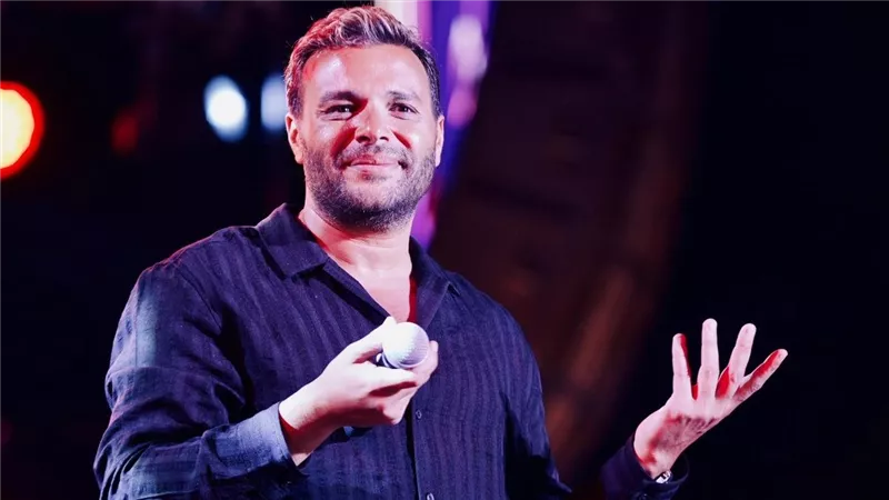 رامي صبري يطرح أحدث أعماله الغنائية تحت عنوان 