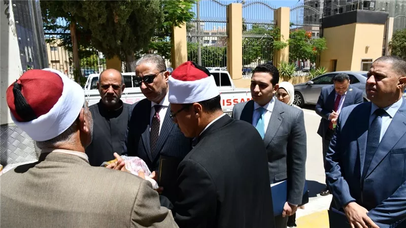  محافظ الفيوم يشهد تسليم دفعة جديدة من صكوك الإطعام والصدقات