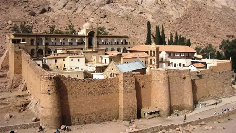 استئناف الإسماعيلية تصدر حكم تاريخي بشأن أراضي دير سانت كاترين والمواقع الأثري