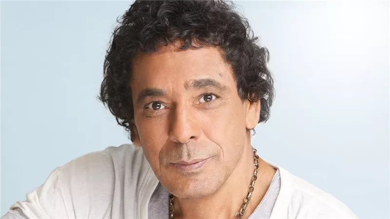  حقيقة فيديو بكاء محمد منير الذي أثار الجدل على مواقع التواصل