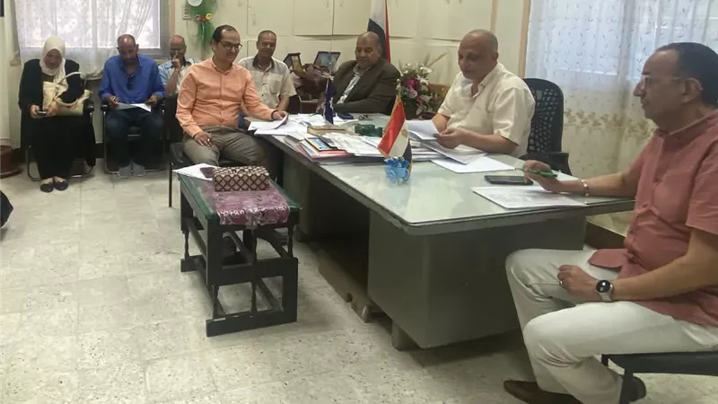 السويس تستعد لامتحانات للثانوية العامة باجتماع موسع مع مديري المدارس 