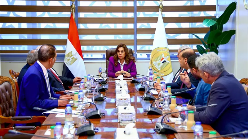 التنمية المحلية تتابع  ملفات الأحوزة العمرانية والمخططات التفصيلية 