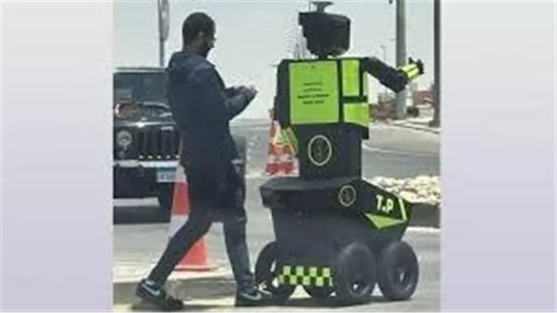 وزارةالداخلية تطلق وحدة مرور تعمل بتقنيات الذكاء الاصطناعي (فيديو)