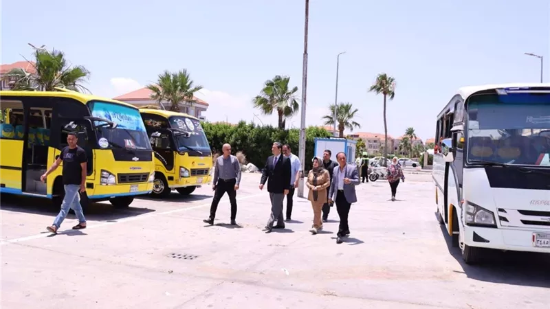 محافظ دمياط : ٤٠ طفطف جاهزين لاستقبال المصطافين في رأس البر بدمياط