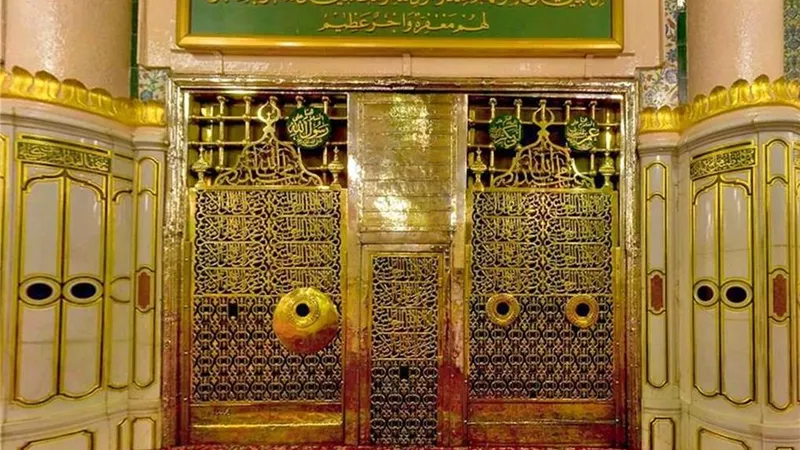 لماذا أخفى الله قبور الأنبياء إلا روضة النبي محمد صلى الله عليه وسلم؟