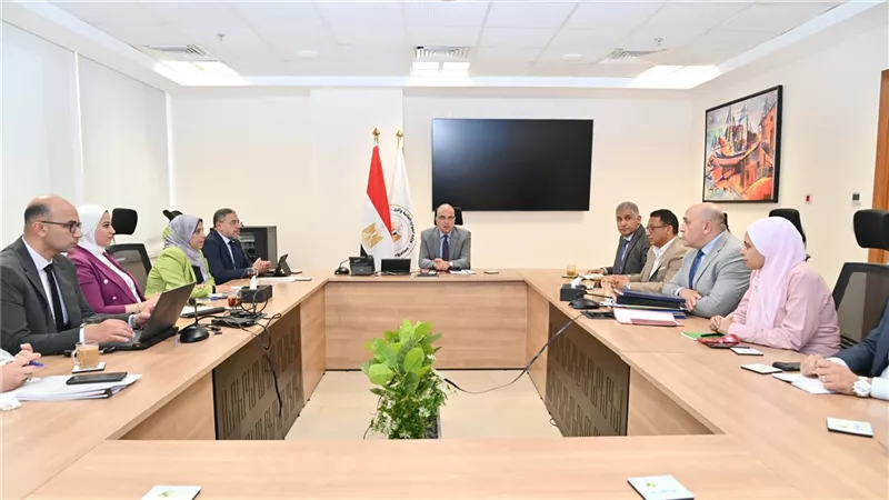 وزير الري: استخدام التكنولوجيا فى إدارة المياه وتحديد مواقع الآبار المخالفة