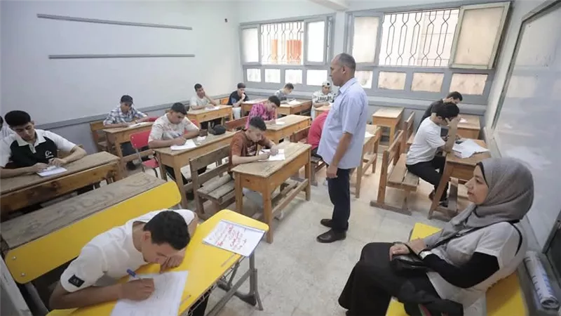 الثانوية الأزهرية 2025| طلاب الأدبي يؤدون امتحان النصوص والمطالعة اليوم