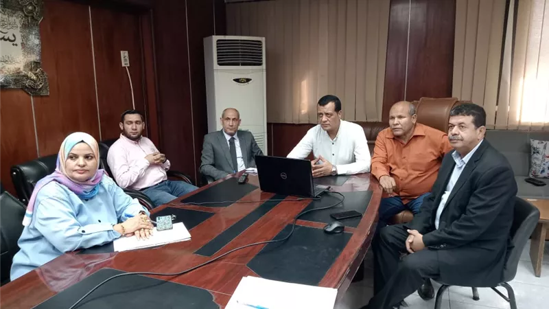 من داخل غرفة العمليات.. مدير تعليم سوهاج يتابع امتحانات الشهادة الإعدادية