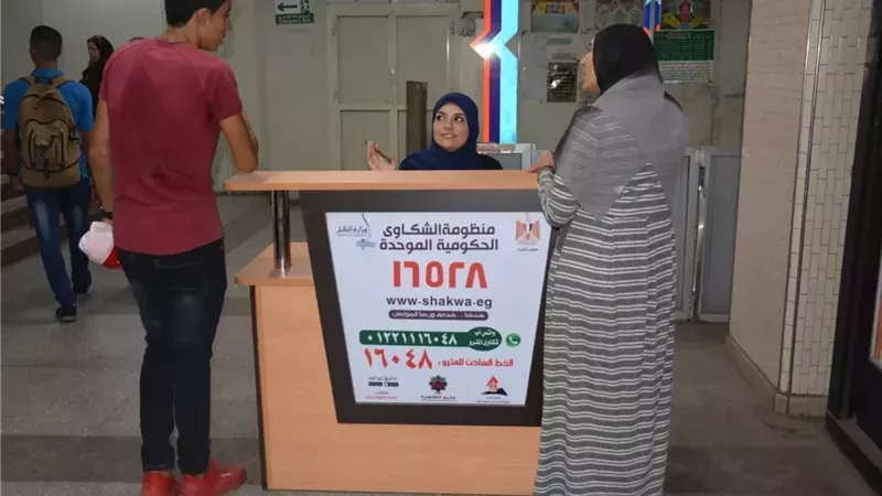 كاتب صحفي: منظومة الشكاوى الحكومية تتلقى 30 ألف استغاثة شهريًا |فيديو 