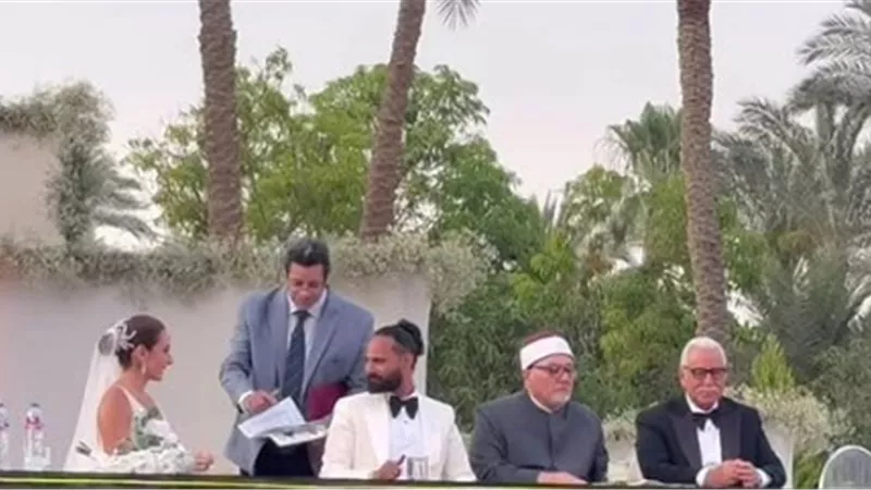سيارة مهر تُنهي ليلة العمر.. طلب مفاجئ من العروس يدفع العريس إلى مغادرة عقد ال