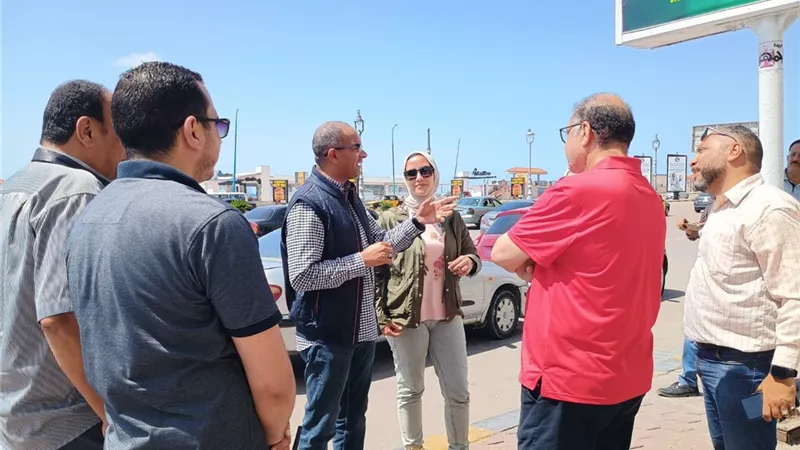 جهود مكثفة للإسكان وشركات المياه والصرف لاحتواء تجمعات الأمطار بالإسكندرية