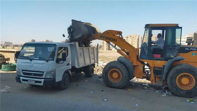 حملات مكثفة للنظافة ورفع الإشغالات وصيانة الطرق والإنارة بمراكز المنيا
