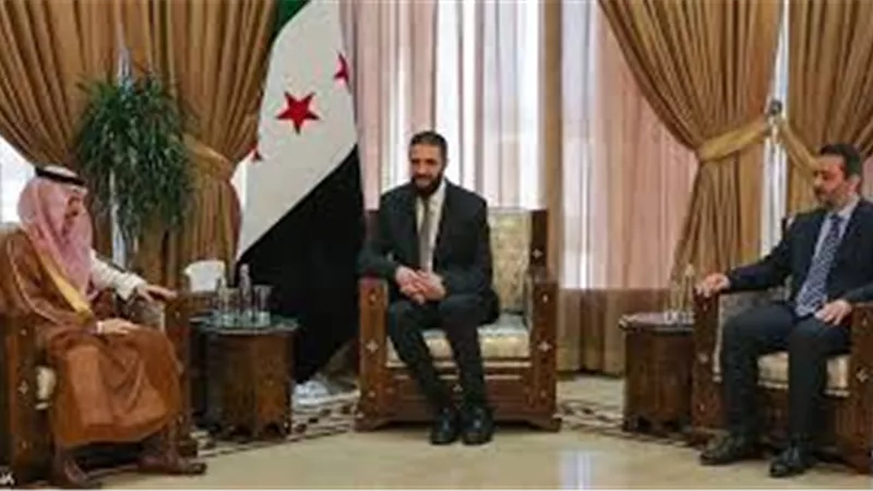 الرئيس الشرع يستقبل وزير الخارجية السعودي لتعزيز التعاون الثنائي