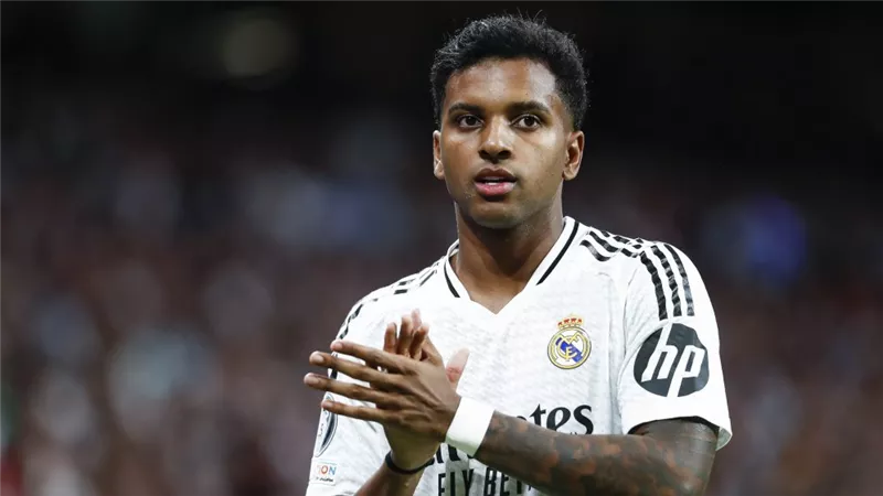 بعد تقارير رحيله عن الملكي.. رودريجو يبلغ ريال مدريد بقراره النهائي