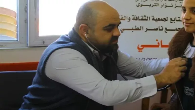 بعد فقد أطفاله التسعة.. غزة تودع الطبيب حمدي النجار