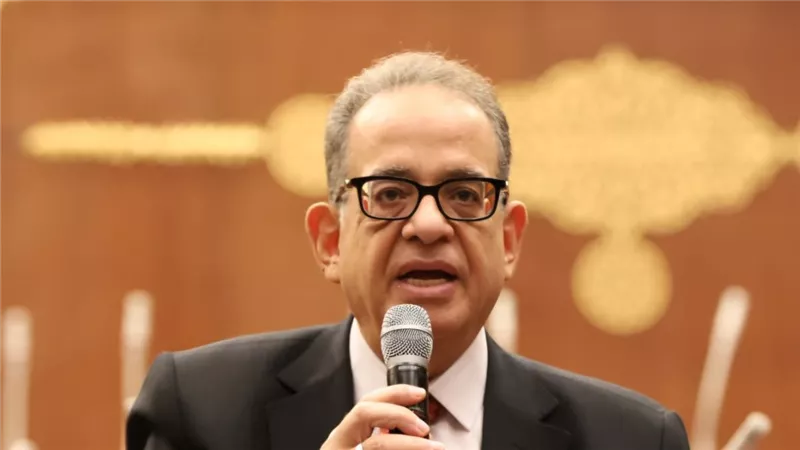 عبد العزيز يطالب ببقاء المساهمه التكافلية علي صافي الايراد لحين ضبط الرقمنه 