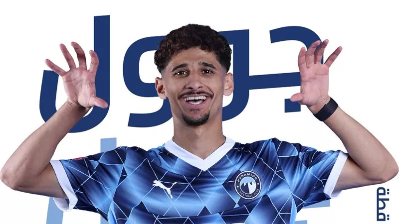 بيراميدز يتلقى ضربة جديدة.. إصابة أحمد عاطف قطة بكسر في الأنف