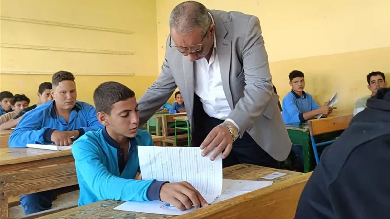 التعليم بالسويس: توفير بيئة تربوية آمنة ومنضبطة خلال امتحانات الإعدادية
