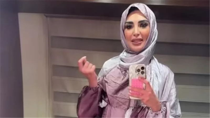 سالي عبد السلام تحث جمهورها على الصلاة: 
